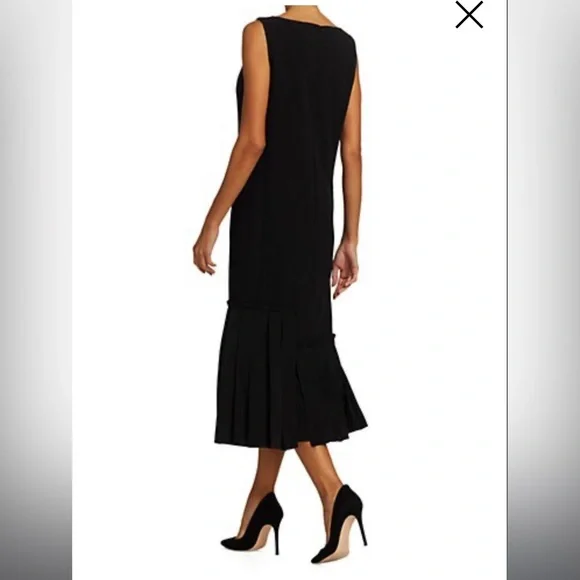 Max Mara black sleeveless boatneck pleat hem dress. 🆕 - Picture 2 of 10